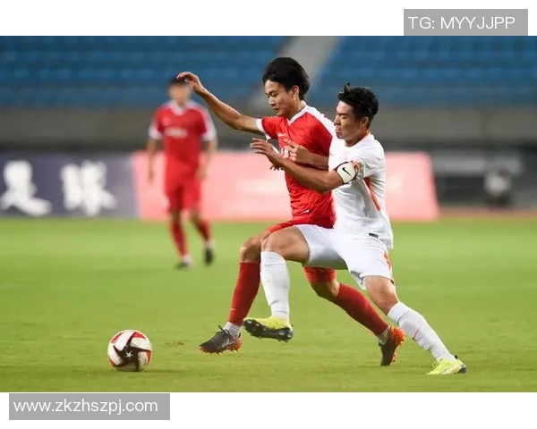 中国足球对阵伊朗现场精彩瞬间回顾与赛后分析 中国足球对阵伊朗现场精彩瞬间回顾与赛后分析