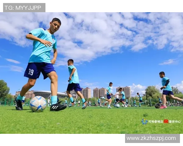 坎塞洛的足球之路:从天才少年到世界顶级后卫的蜕变历程 坎塞洛的足球之路:从天才少年到世界顶级后卫的蜕变历程