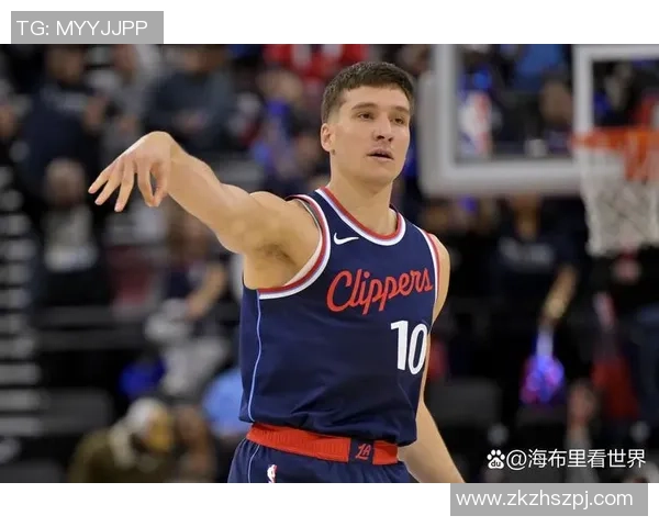 快船与掘金激战正酣小卡渴望球权引发关注